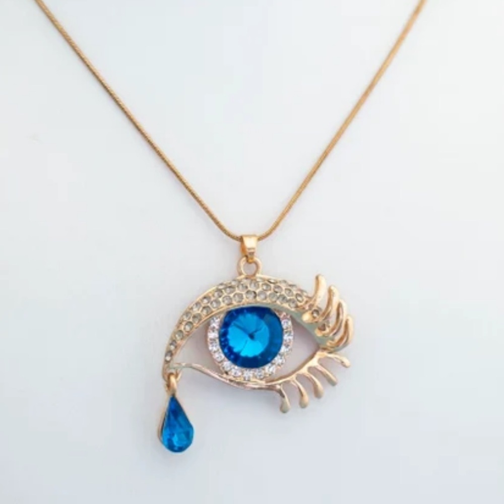 NWT Elegant Gold and Blue Eye Pendant Necklace